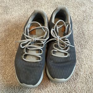 Men’s under armour sneakers size 9